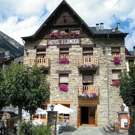 Hotel Lamoga Llavorsí エクステリア 写真