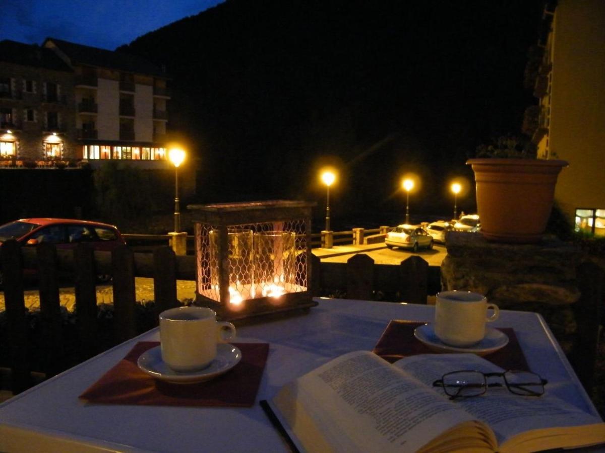 Hotel Lamoga Llavorsí エクステリア 写真