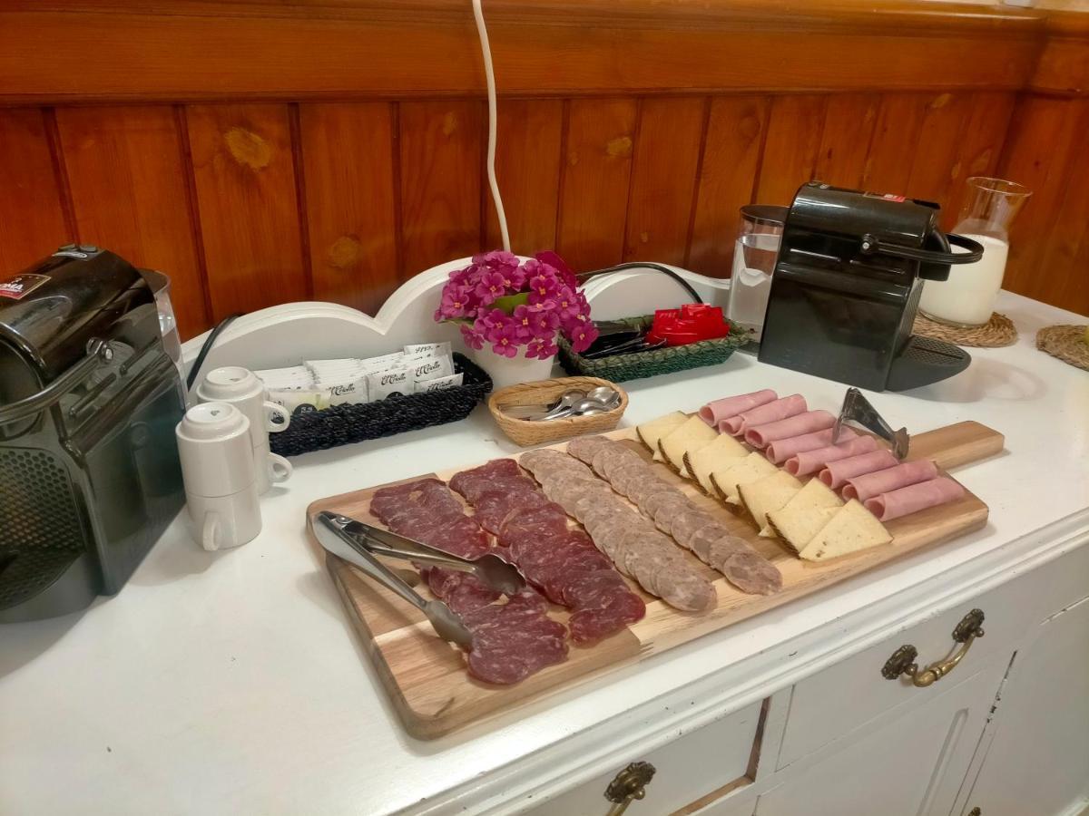Hotel Lamoga Llavorsí エクステリア 写真