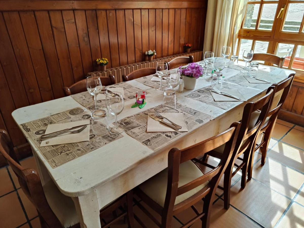 Hotel Lamoga Llavorsí エクステリア 写真