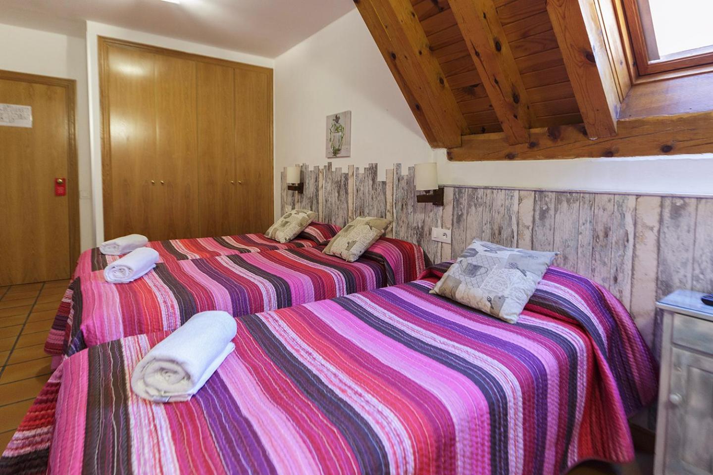 Hotel Lamoga Llavorsí エクステリア 写真